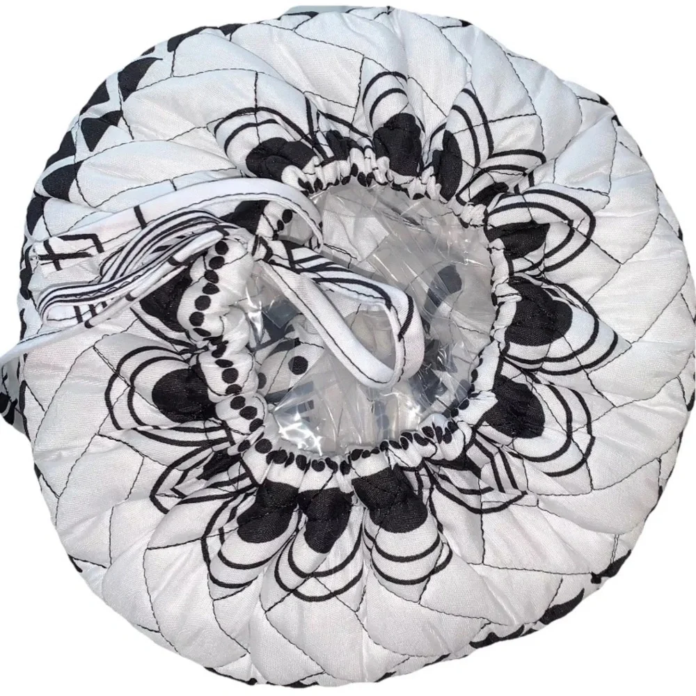 Beaumont King Size Quilt & Pillow Shams Set Black & White Design NEW (Q222)